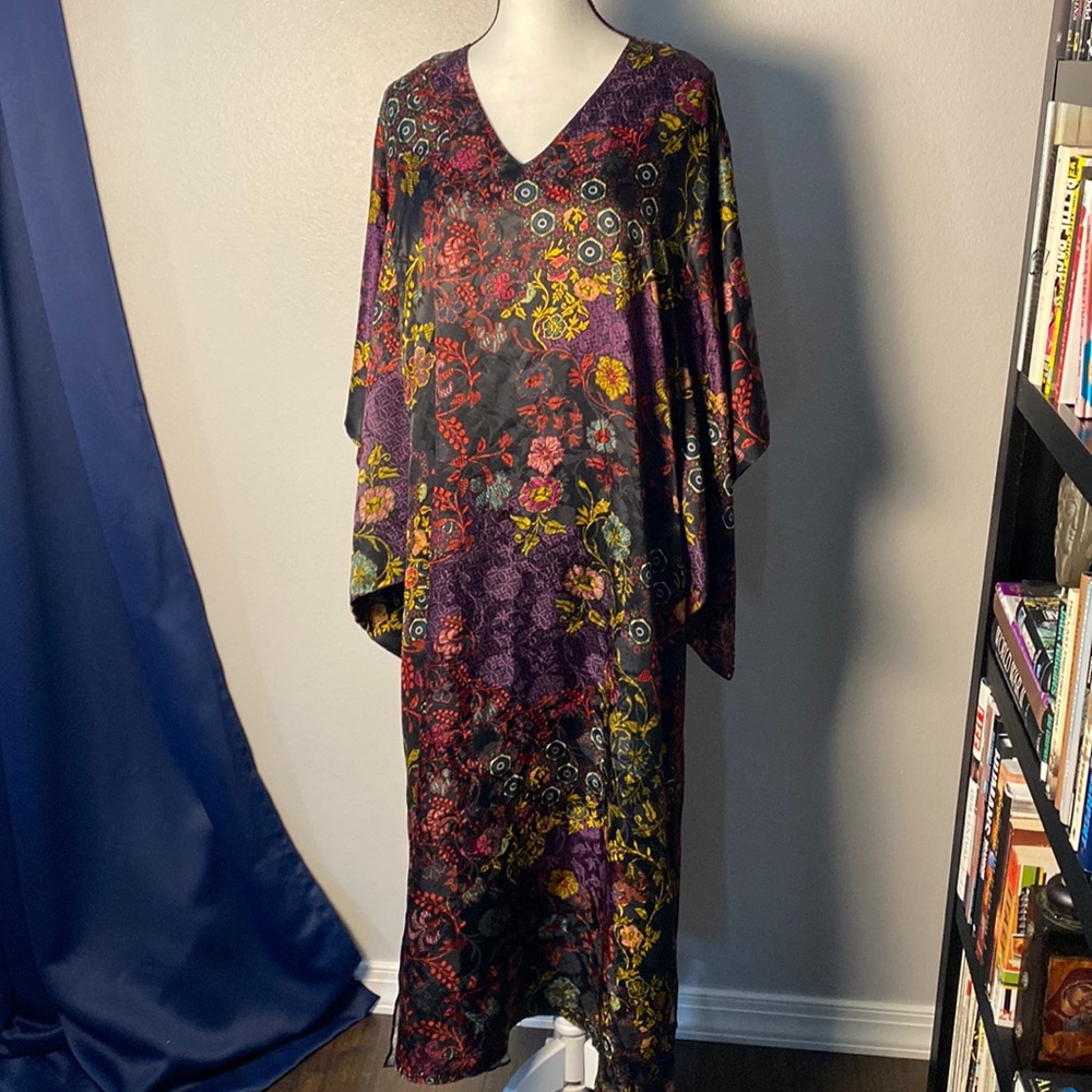 Josie Natori Kimono Sleeve Long Caftan sz S